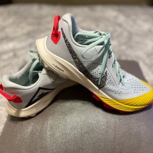 Women’s Nike Trail tennis shoes